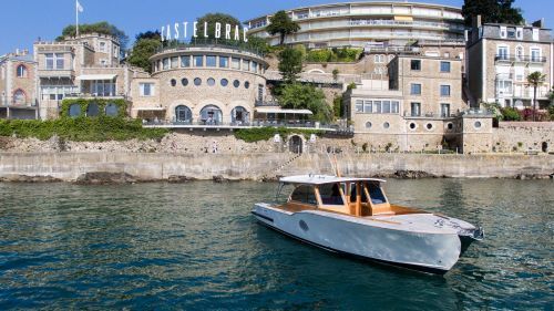 Hotel Castelbrac  - Private Yacht